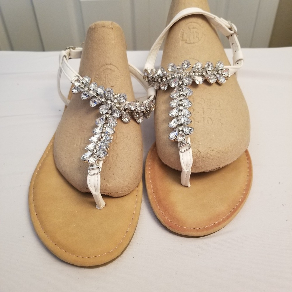 GC Shoes Sonrie White Rhinestone T-Strap Flat Sandals Ankle Strap Womens 8.5 - Picture 2 of 10